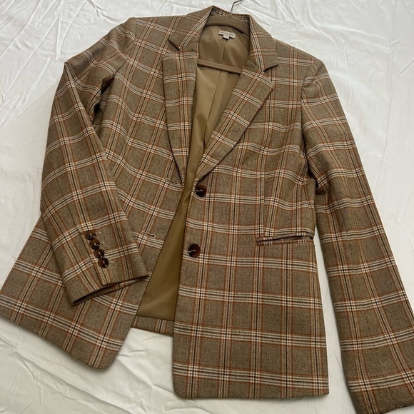 Daniel Cremieux Jackets & Blazers - Daniel Cremieux plaid brown Blazer